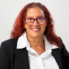 Marie Elfathi, Area Manager - Love My Cleaner Leighton Buzzard